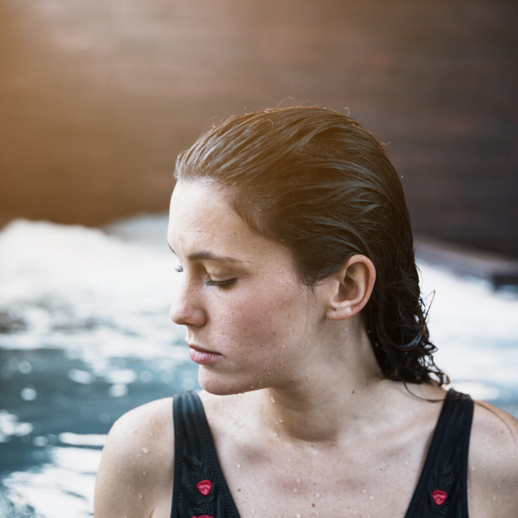 dommages du chlore sur vos cheveux